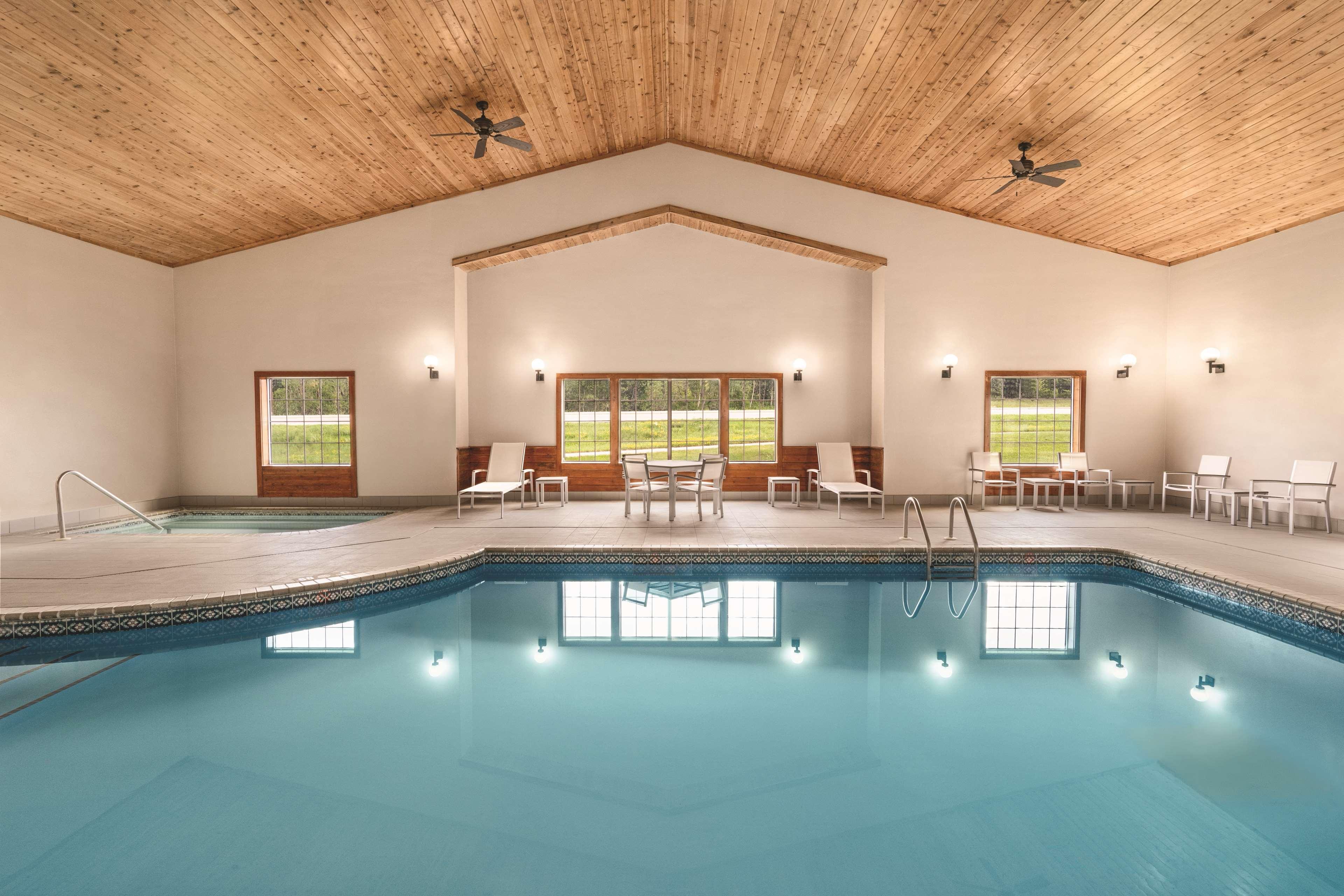 Country Inn & Suites By Radisson, Detroit Lakes, Mn Eksteriør bilde