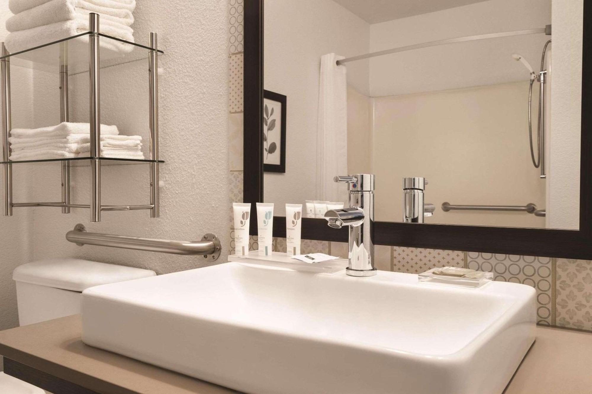 Country Inn & Suites By Radisson, Detroit Lakes, Mn Eksteriør bilde